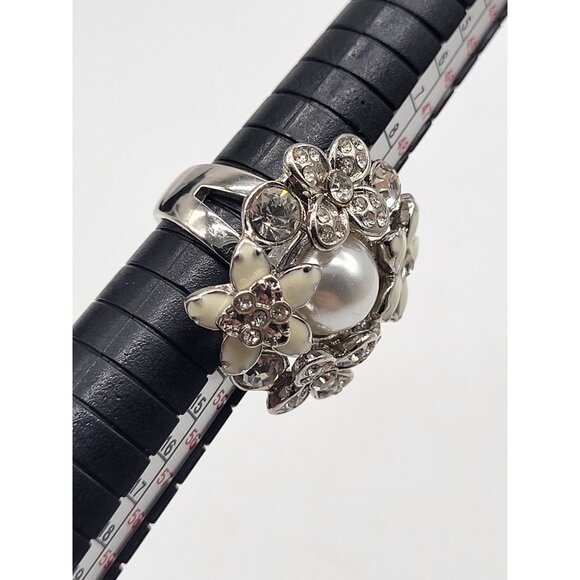 Lia Sophia "Catch The Bouquet" Crystal Rhinestone Faux Pearl Fashion Ring Size 6 - Picture 11 of 11